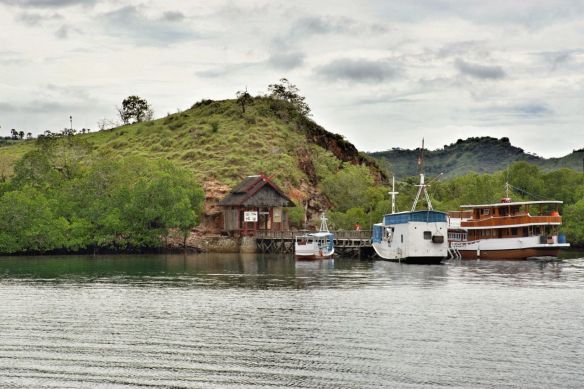 1g Dermaga Pulau Rinca