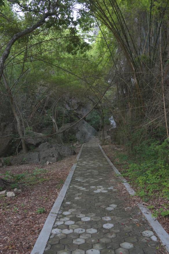 Goa Batu Cermin Labuan Bajo 2