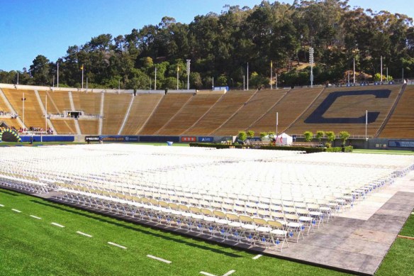 Kursi untuk wisudawan 1a