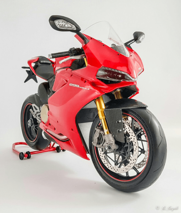 Pocher Dukati Front 3